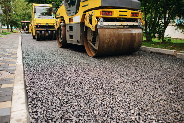 Best Driveway Paving Contractor  in Lakeview, OR